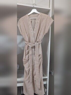 NWOT Striped Button-Front Tie-Waist Shirt Dress - Beige & White